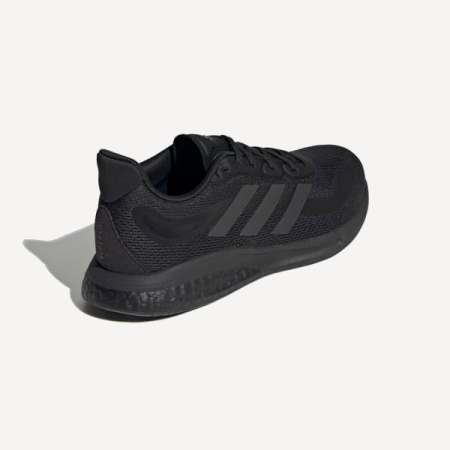 Кроссовки SUPERNOVA M (RU 41 UK 8.5 USm 9 СМ 26.3; Black)